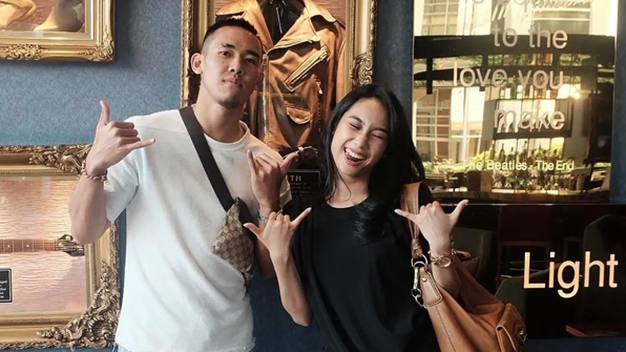 Momen Ryuji Utomo Lamar Shabrina Ayu, Berlutut - Naik Helikopter