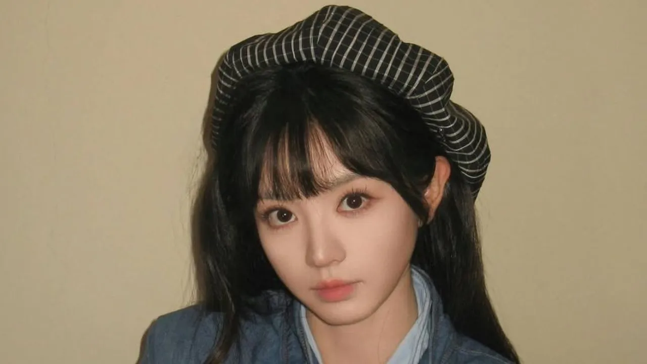 Momen Tian Xiwei Keluar Rumah Cuma Pakai Piyama Perlihatkan Wajah Bare Face