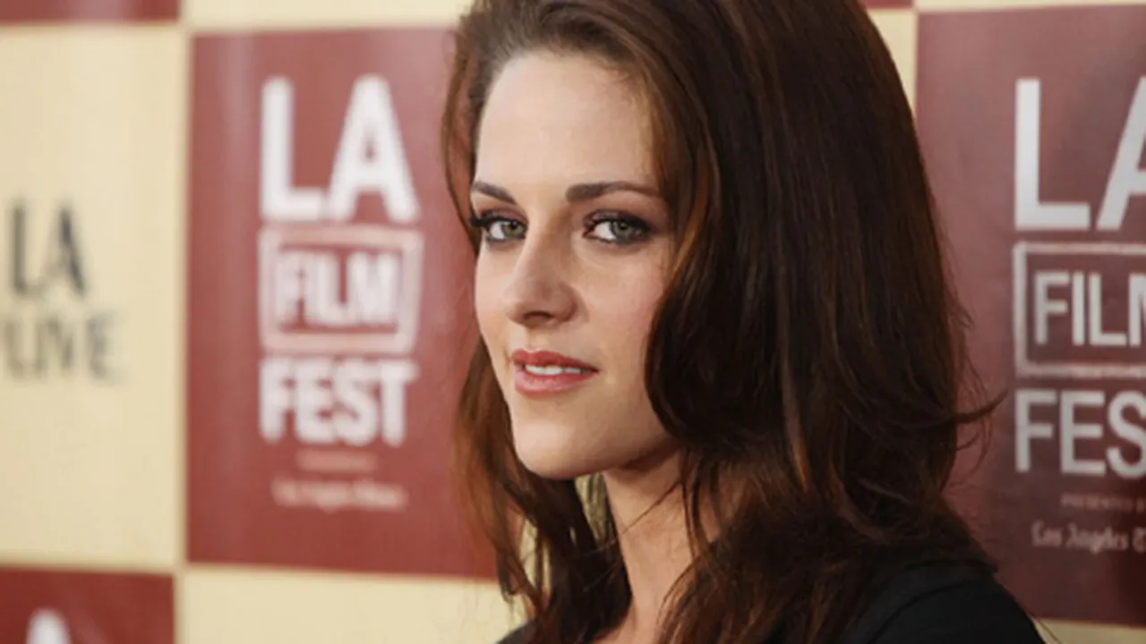 Moment Tercantik Kristen Stewart di Red Carpet