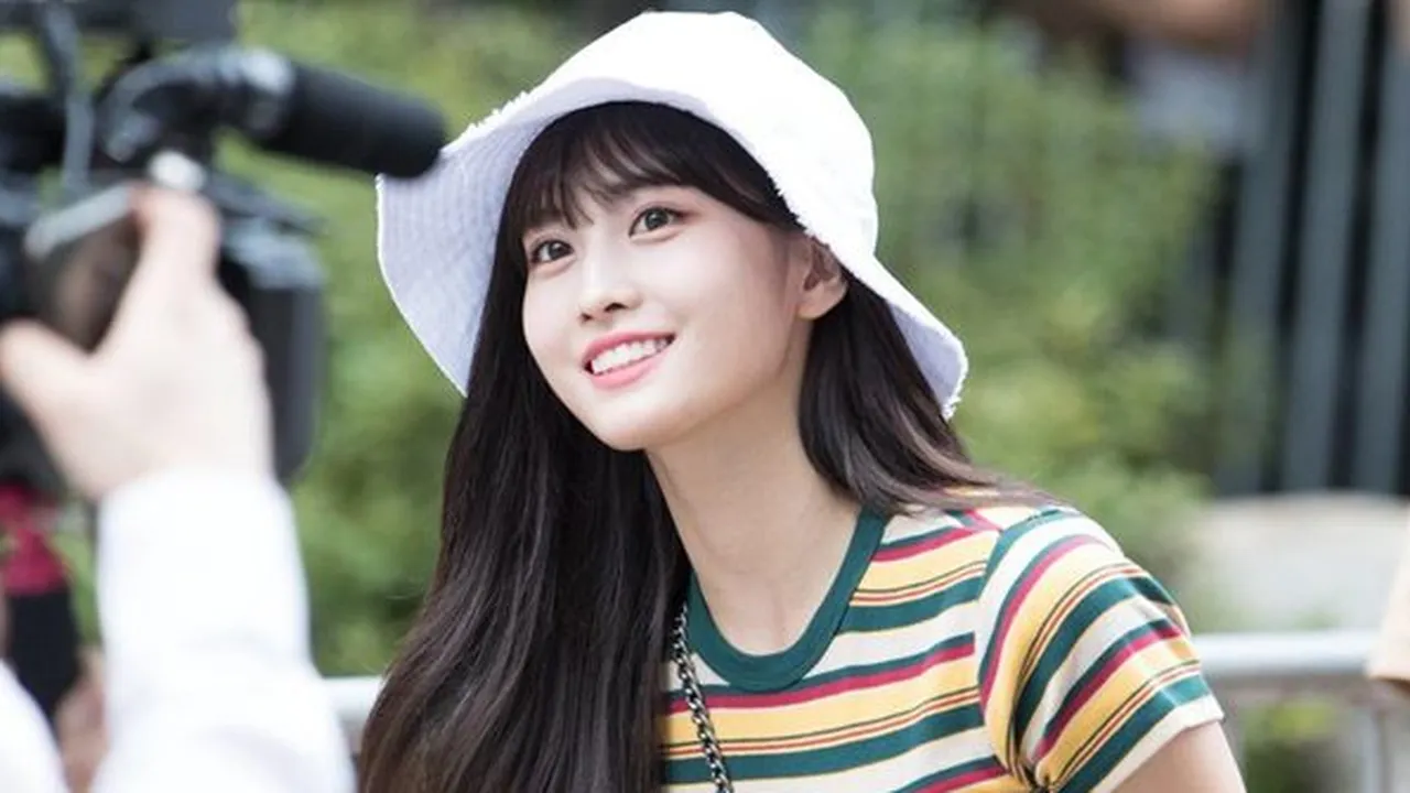Momo TWICE Tulis Surat Untuk Para Fans Pasca Berita Pacaran Dengan Kim Heechul Super Junior