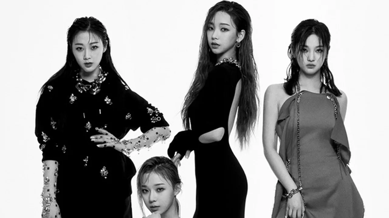 Monster Rookie! aespa Terpilih Sebagai Artis K-Pop Pertama yang Jadi Brand Ambassador 'Givenchy' Monster Rookie! aespa Terpilih Sebagai Artis K-Pop Pertama yang Jadi Brand Ambassador 'Givenchy'