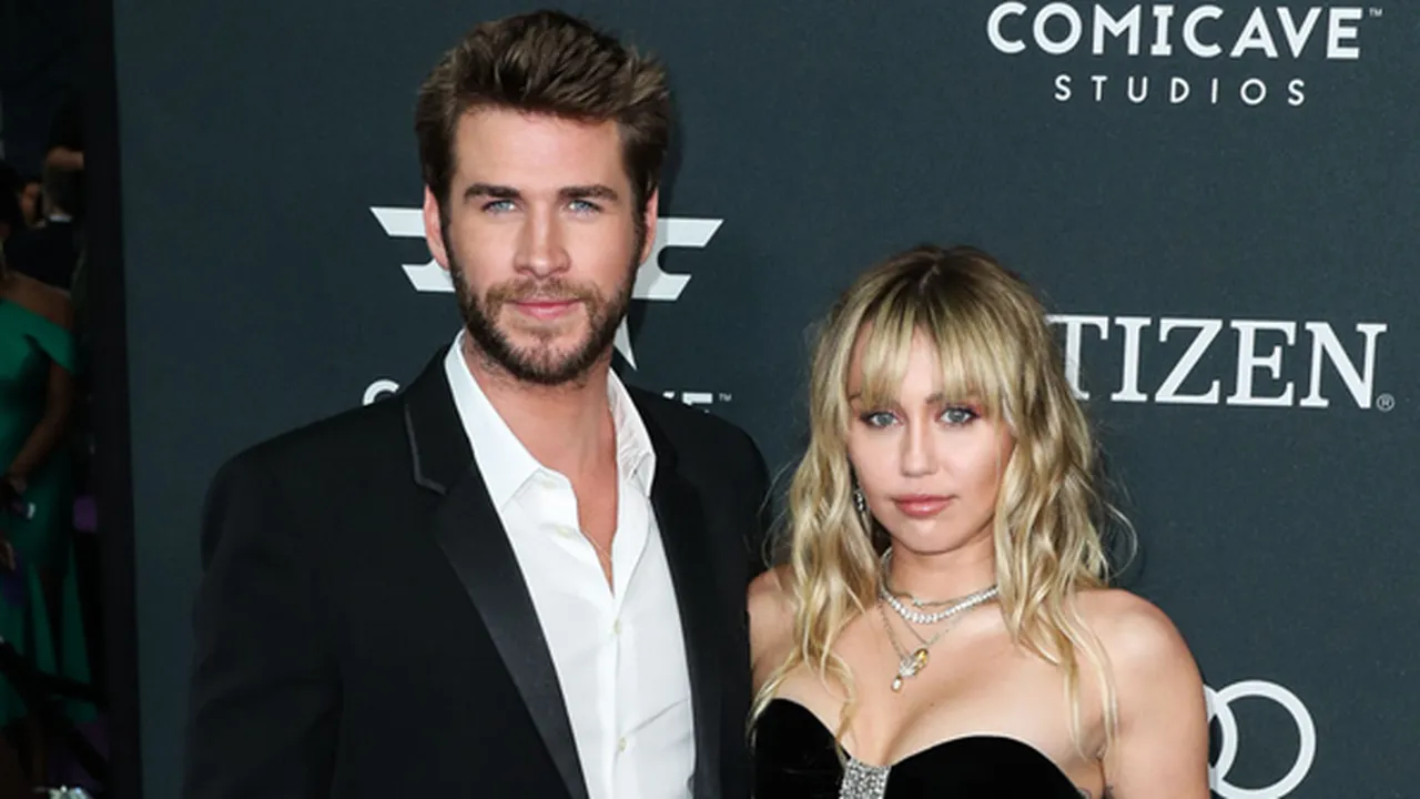 Move On Dari Miley Cyrus, Liam Hemsworth Peluk & Cium Mesra Wanita Lain