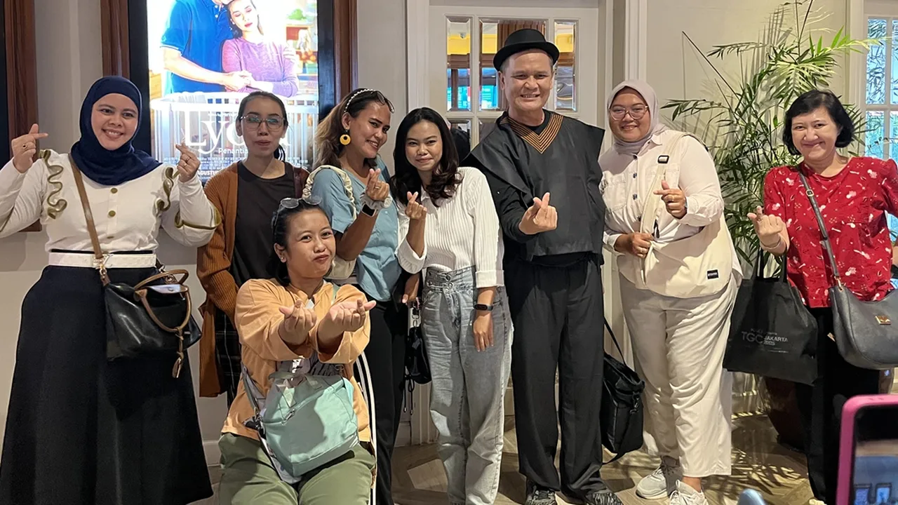 Movieverse Banjiri Nobar LYORA: PENANTIAN BUAH HATI, Diwarnai Sedu Sedan