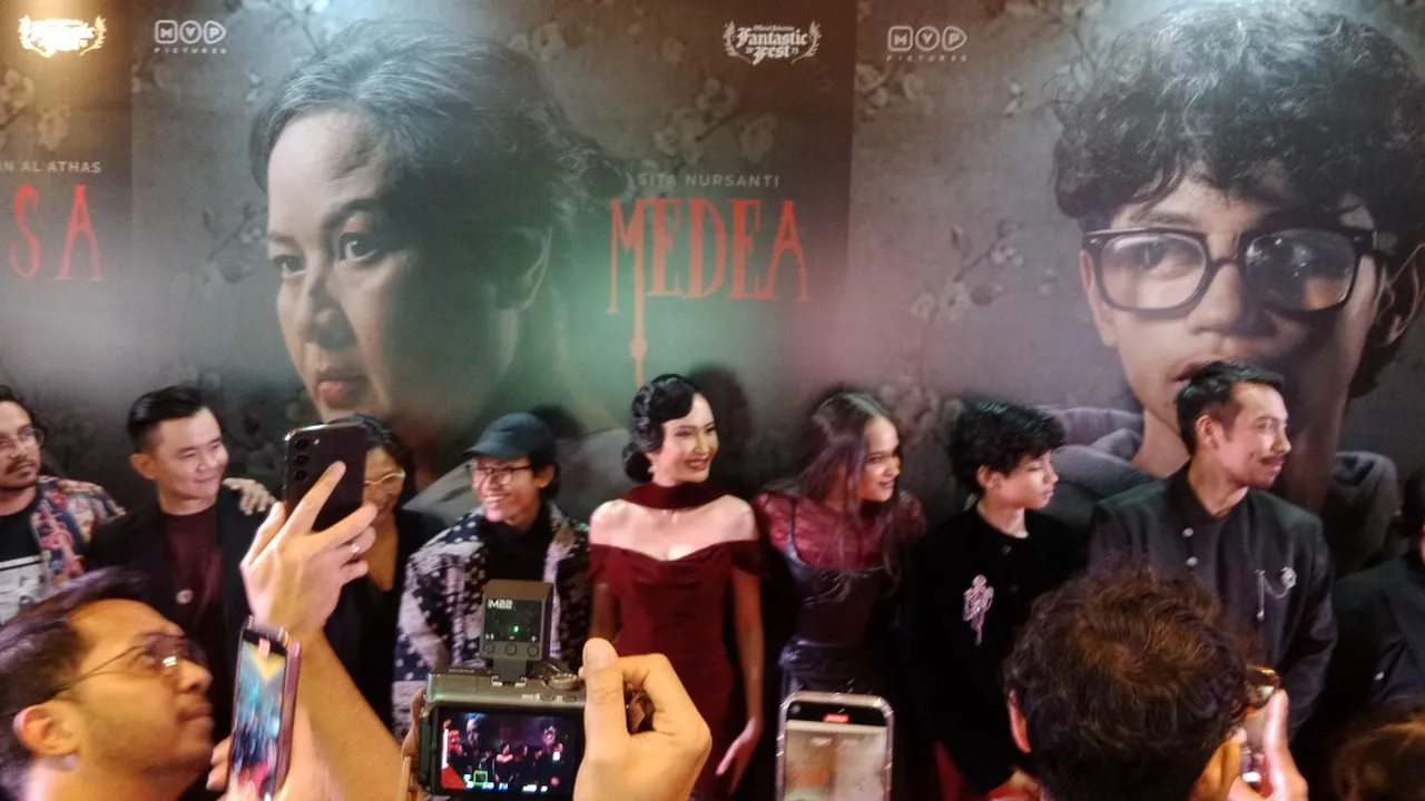Movieverse Review: AHLAN SINGAPORE