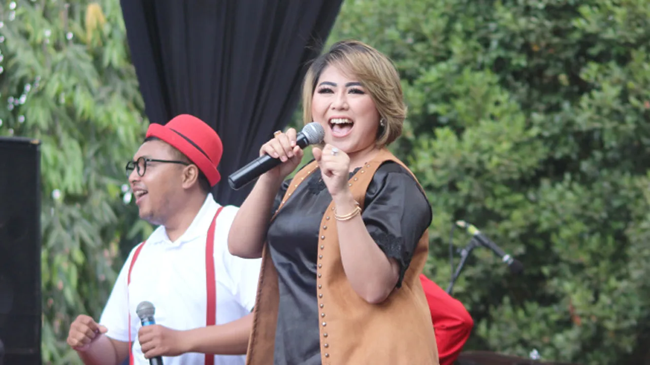 Musim Hajatan dan Agustusan, Wiwik Sagita Muter Hingga 5 Panggung Sehari
