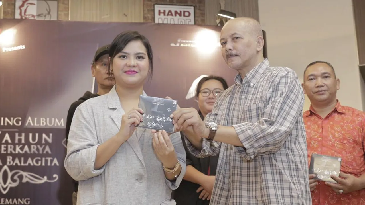 Mytha Lestari Akui Kesulitan Nyanyikan Lagu 'Setengah Hati' Milik ADA Band