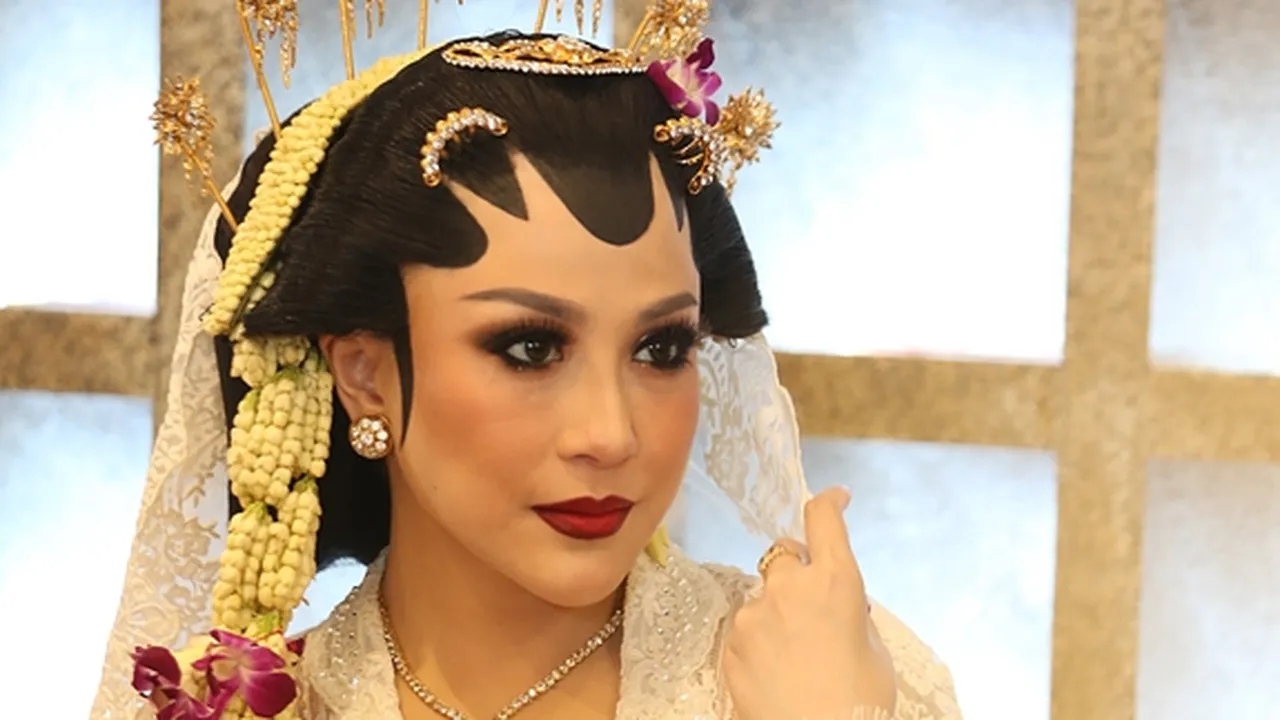 Nabila Gomes Diberi Mas Kawin Unik Berupa Tiga Mata Uang, Ternyata Ini Artinya