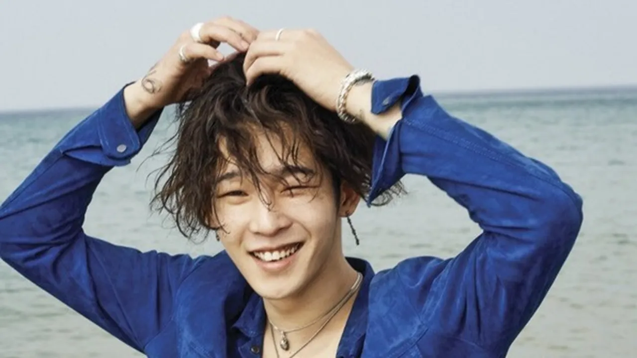 Nam Tae Hyun eks WINNER Khawatirkan Fans Setelah Curhat Sambil Nangis di Instagram Live