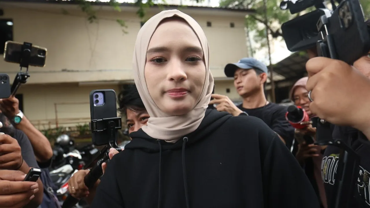 Nasihat Ulama Buya Yahya Jadi Kunci Perdamaian Inara Rusli dan Insanul Fahmi