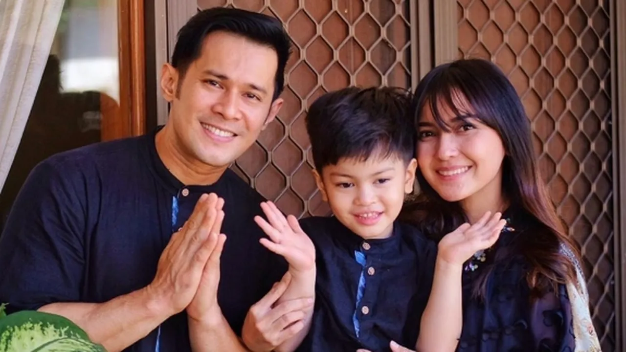 New Normal, Afdhal Yusman Mulai Ajak Keluarga Makan di Luar Rumah