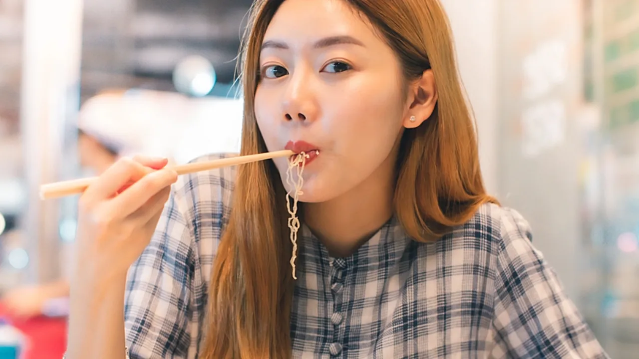 Nggak Bisa ke Korea? Nggak Masalah! Bikin Korean Vibes Sendiri Bareng Mie Sedaap Korean Spicy Chicken Nggak Bisa ke Korea? Nggak Masalah! Bikin Korean Vibes Sendiri Bareng Mie Sedaap Korean Spicy Chicken