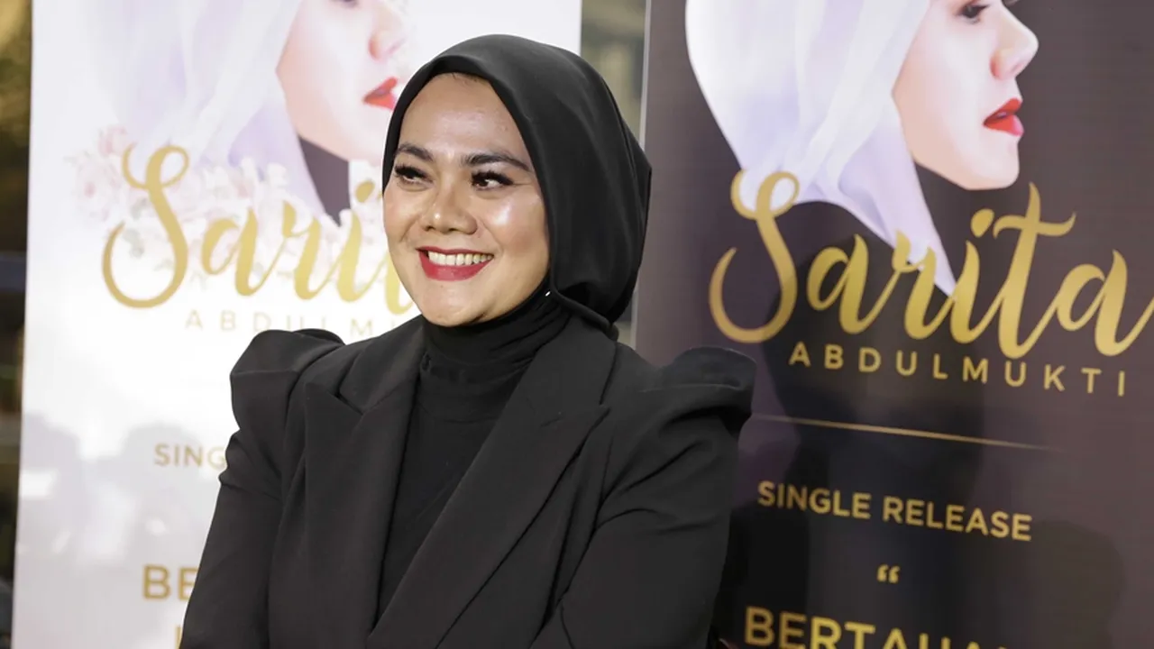 Nggak Pacaran, Sarita Abdul Mukti Tegaskan Vicky Prasetyo Bukan Tipenya