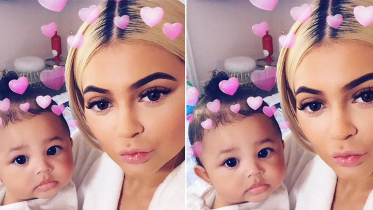 Nggemesin! Baru 7 Bulan, Stormi Webster Sudah Mulai Bisa Jalan