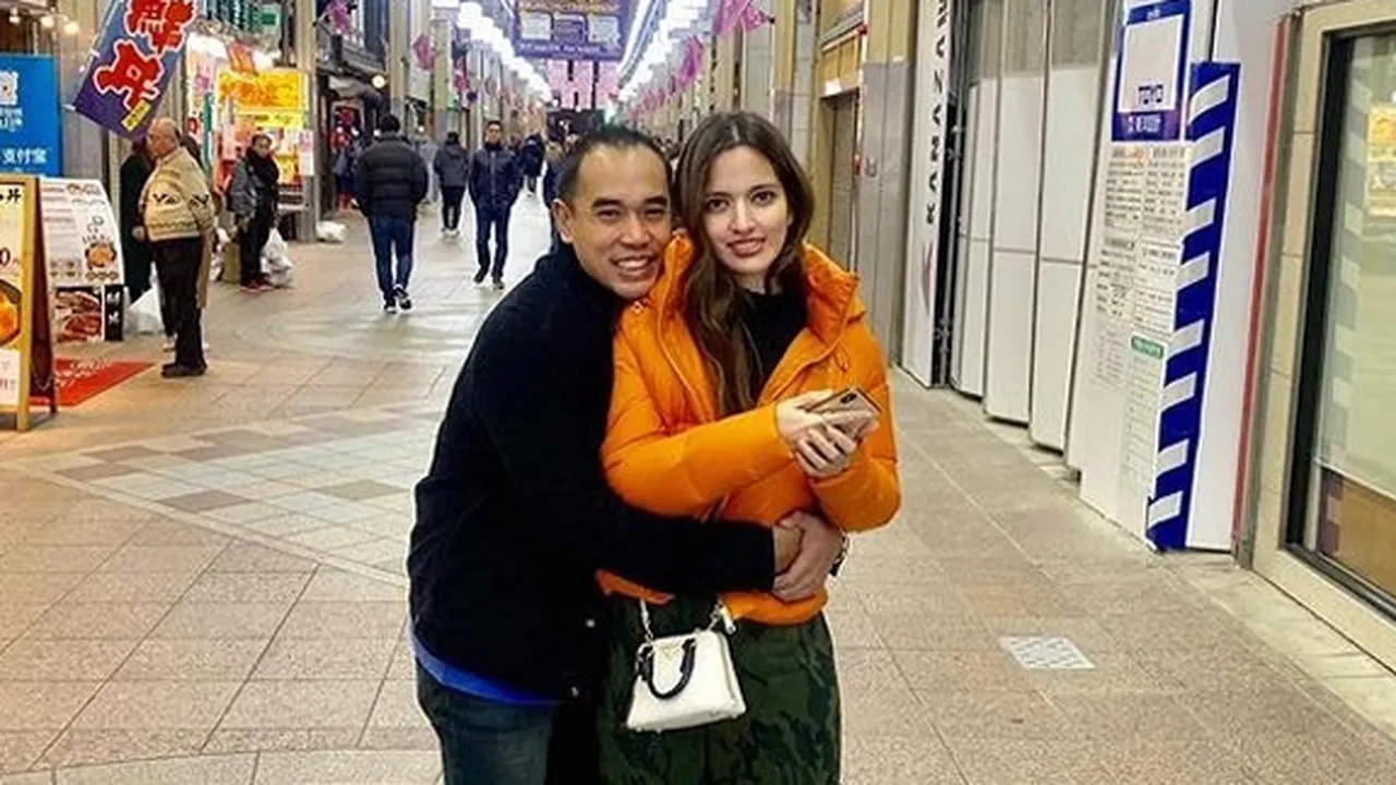 Nia Ramadhani dan Ardi Bakrie Digiring Keluar Kantor Polisi, Ini Alasannya