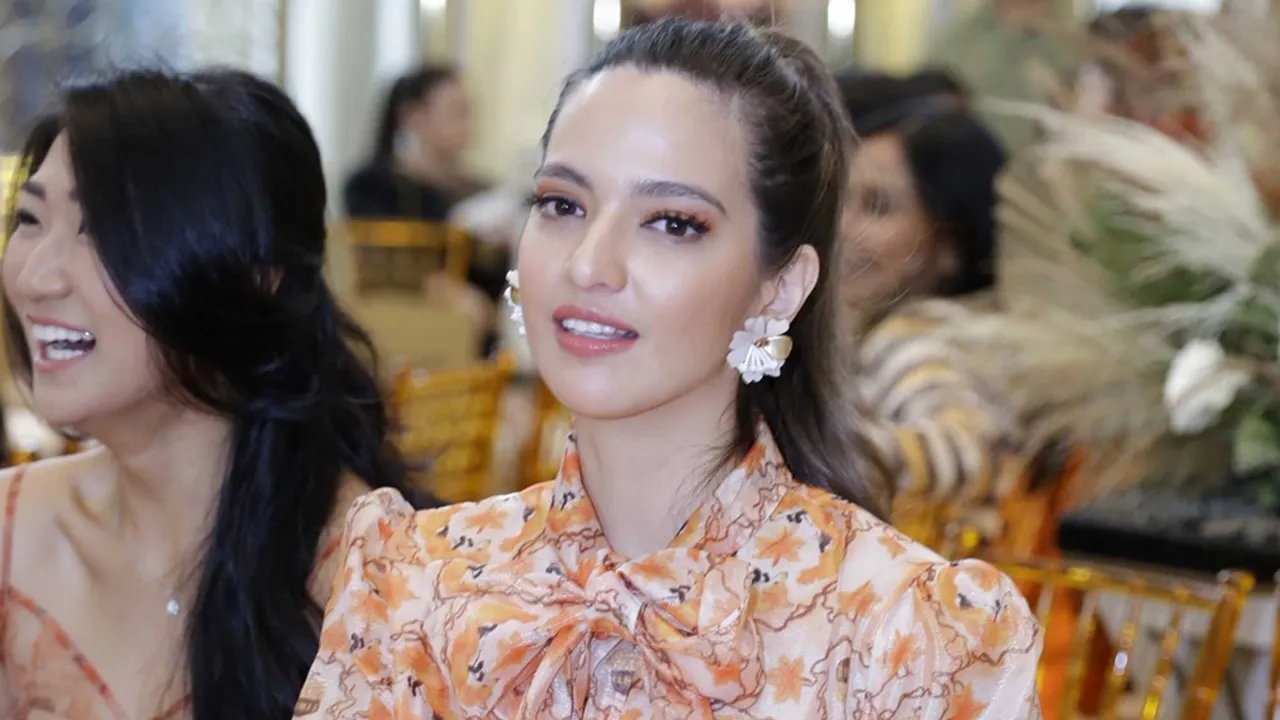 Nia Ramadhani Ungkap Barang Paling Mahal yang Diberi Ardi Bakrie Nia Ramadhani Ungkap Barang Paling Mahal yang Diberi Ardi Bakrie