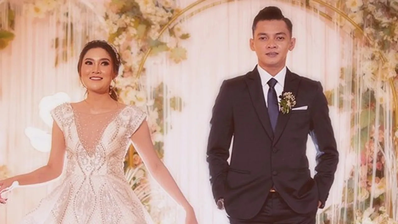 Nikahi Nella Kharisma di Gereja, Dory Harsa Dituding Murtad