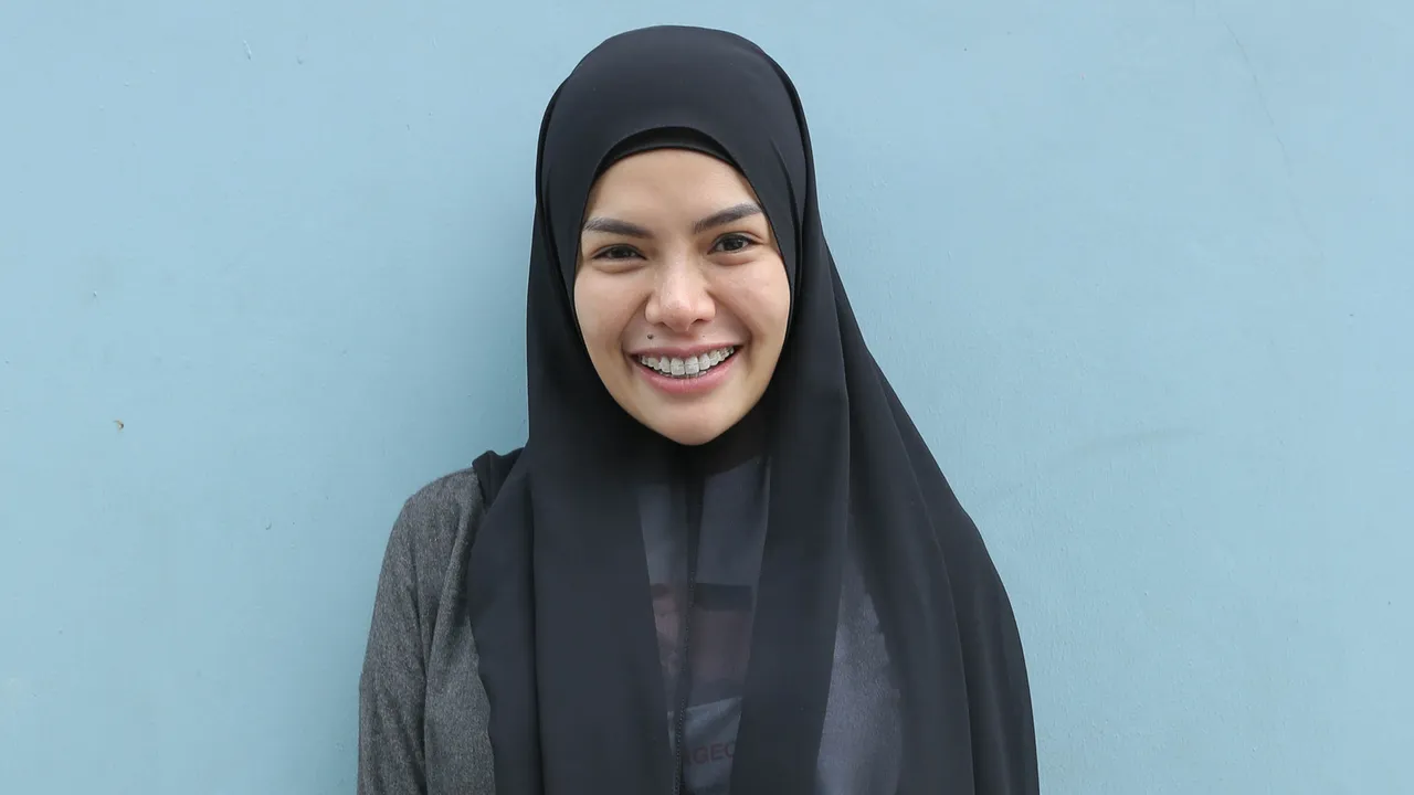 Nikita Mirzani Akan Ikut Melaporkan Kris Hatta ke Polisi?