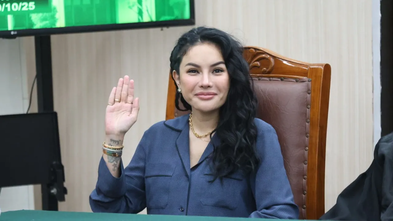Nikita Mirzani Diperberat Hukuman 6 Tahun Penjara, Terbukti Lakukan Pencucian Uang dan Pemerasan