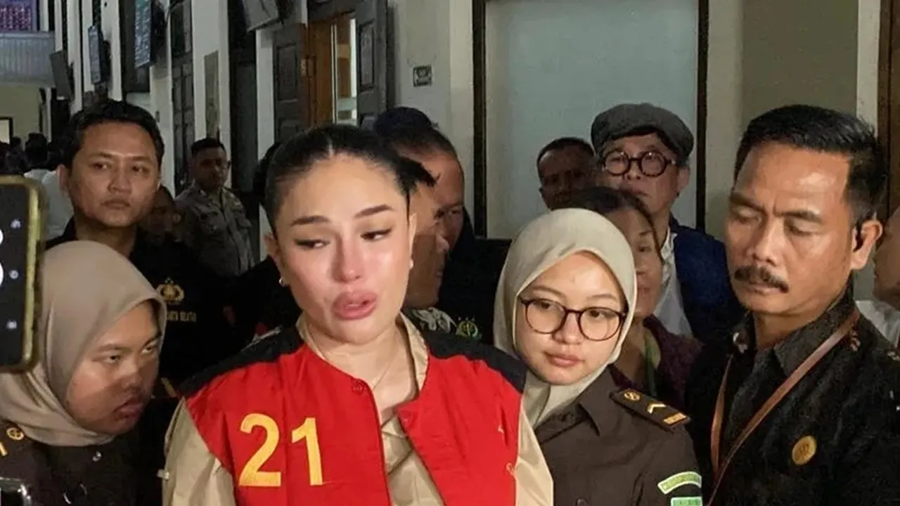 Nikita Mirzani Siap Hadapi Vonis, Tak Peduli Komentar Reza Gladys