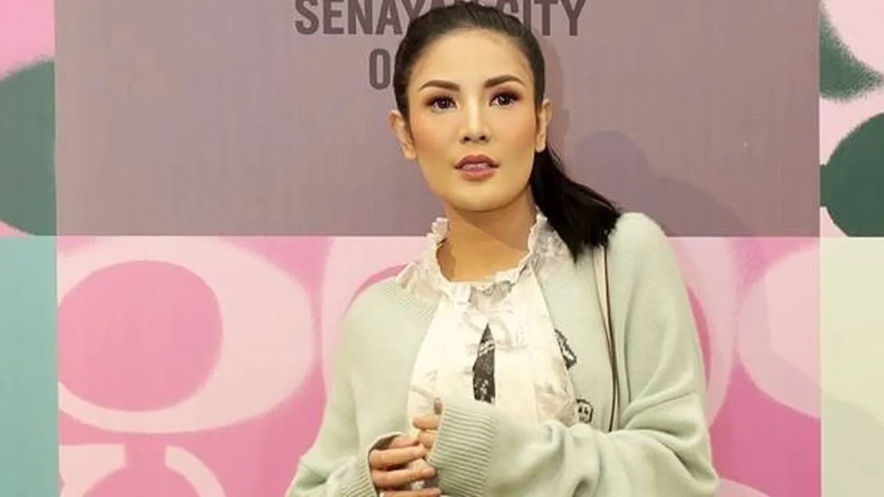 Nindy Beri Peringatan Buat Wanita Penggoda Suaminya: I'm Watching You Nindy Beri Peringatan Buat Wanita Penggoda Suaminya: I'm Watching You