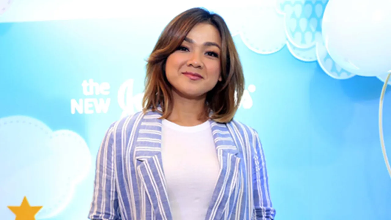 Nirina Zubir Buatkan Hampers Untuk Para Pekerja Medis: Semoga Bisa Berguna