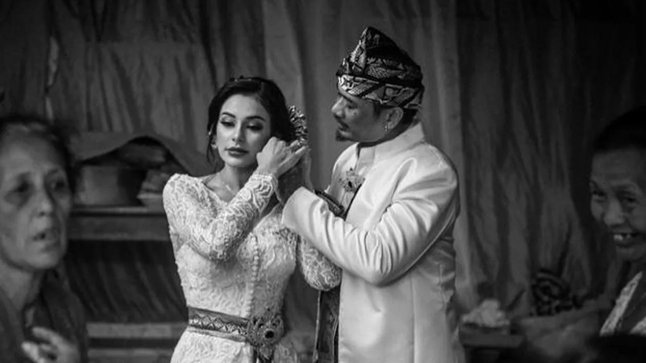 Nora Alexandra Mendapat Tambahan Nama Setelah Resmi Nikahi Jerinx