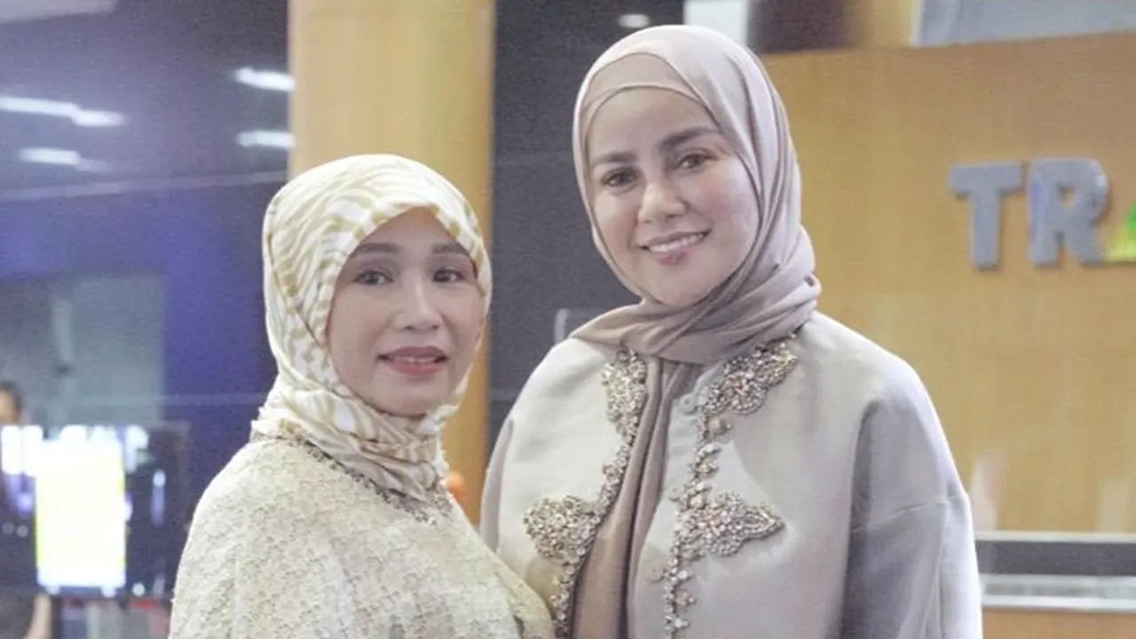 Olla Ramlan Bocorkan Rahasia Wajah Cantiknya