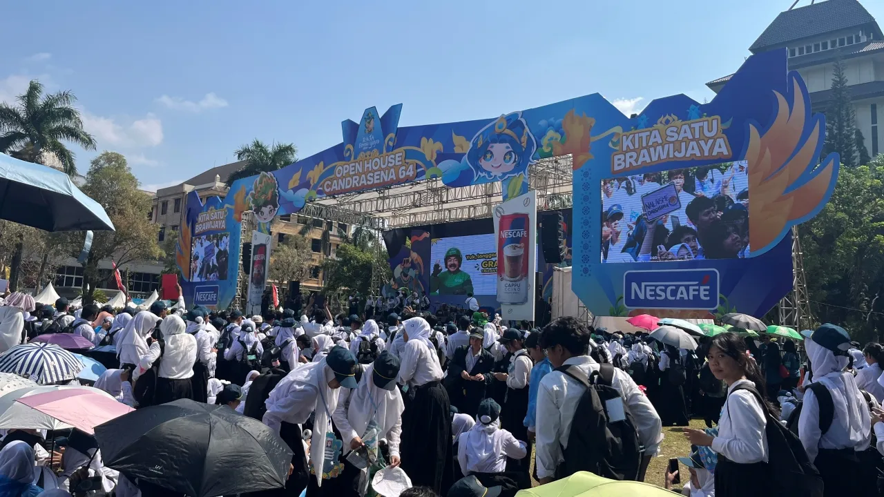 Open House Raja Brawijaya 2026 Ditutup Meriah, Coldiac dan Diskoria ft. Neida Bikin Maba Antusias