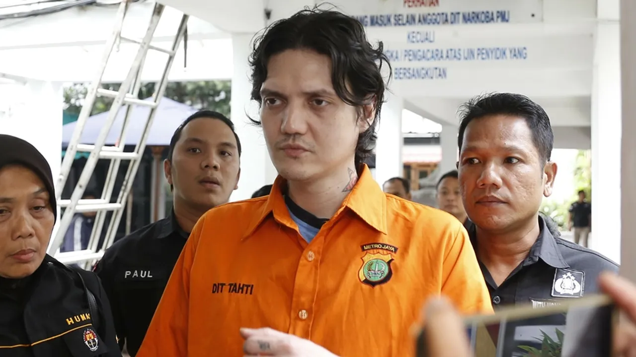 Ozzy Albar Diketahui Sudah Konsumsi Narkoba Sejak 2008