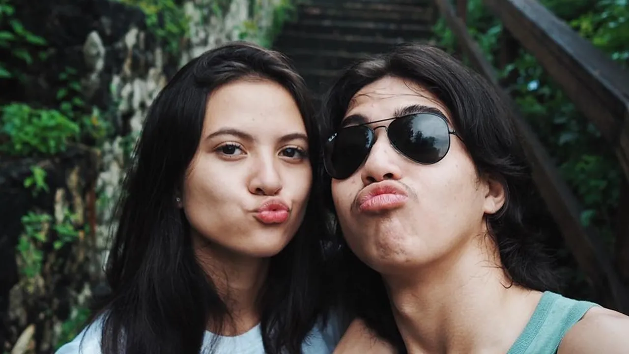 Pacaran, 5 Couple Seleb Ini Jarang Pamer Kemesraan