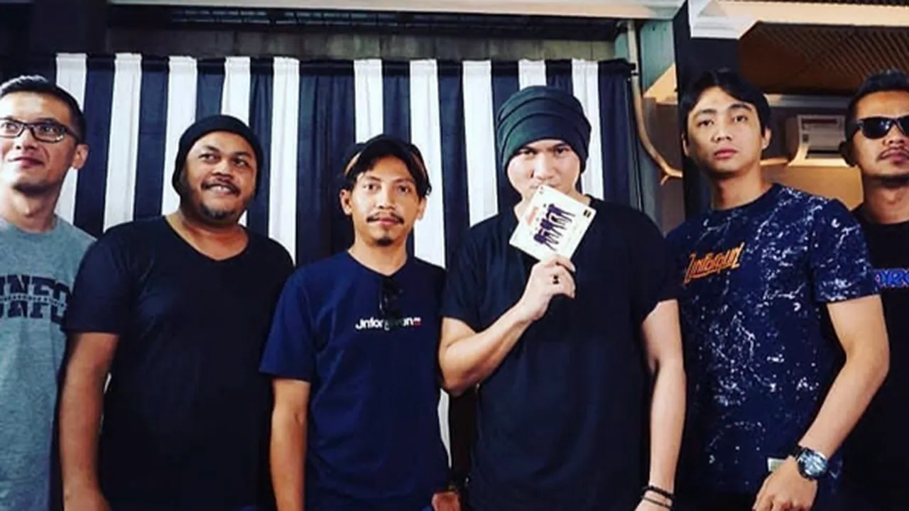 Packaging Album Dikritik, The Jawara Pilih Datangi Anji Langsung