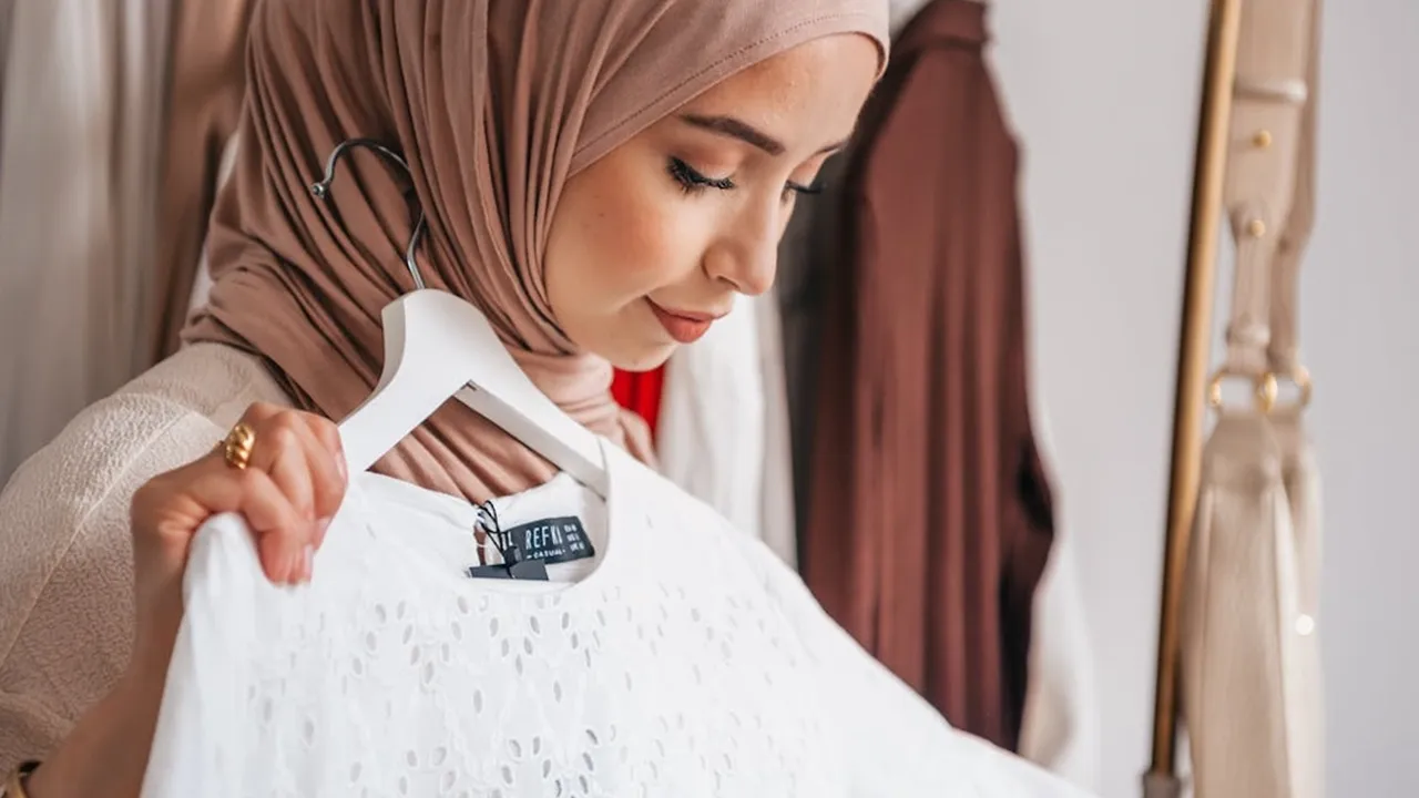 Padu Padan Model Rok Kebaya Modern Hijab agar Tampil Anggun dan Syar'i