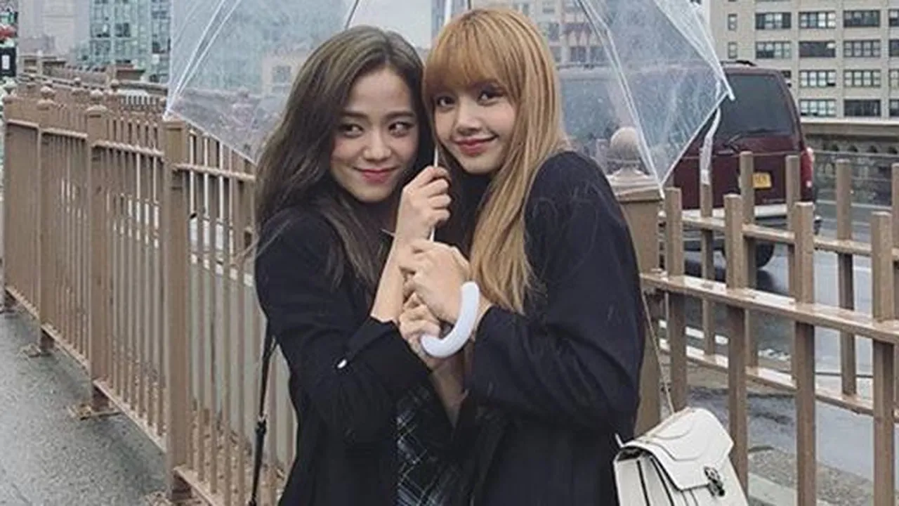 Pakai Baju Ini, Jisoo BLACKPINK Sebut Lisa Mirip 'Dipsy Teletubbies'