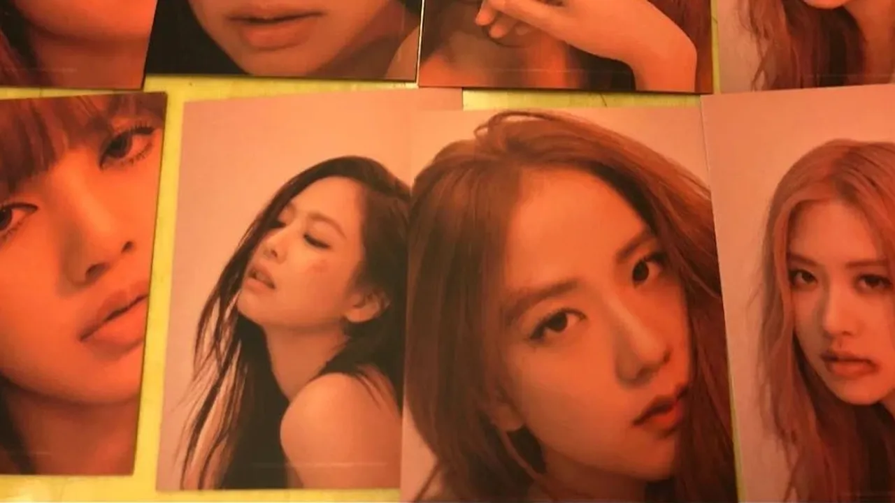 Pakai Konsep Kekerasan Dalam Photocard, BLACKPINK Tuai Kecaman