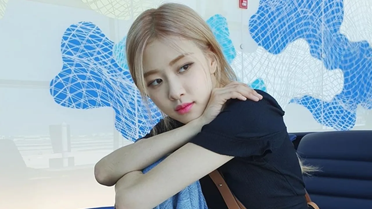 Pakai Lip Tint Murah, Rose BLACKPINK Tak Perlu Makeup Mahal Untuk Cantik