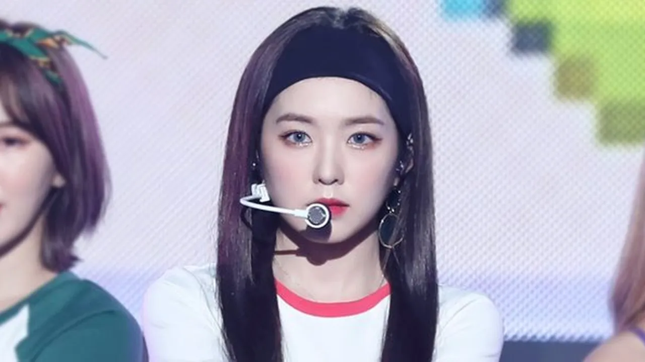 Pakai Softlens Biru, Pesona Cantik Irene Red Velvet Makin Bikin Silau!