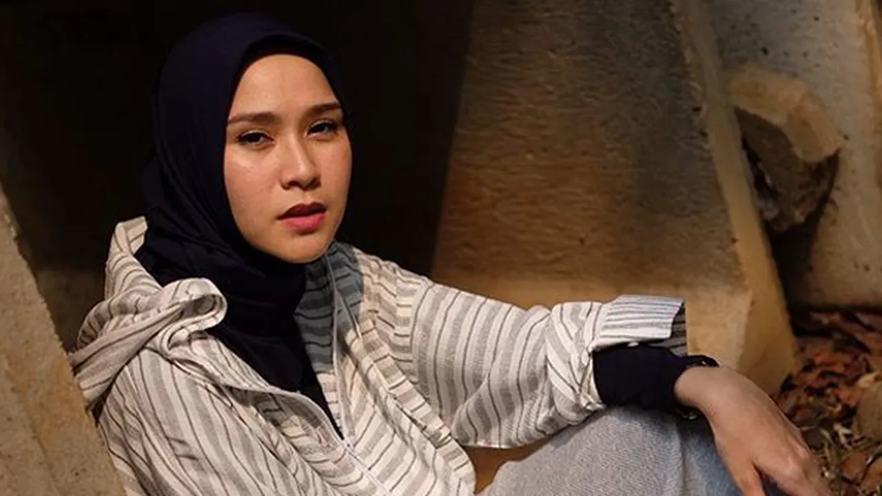 Pamer Babybump di Instagram, Zaskia Adya Mecca Beri Teka-Teki ke Netizen Pamer Babybump di Instagram, Zaskia Adya Mecca Beri Teka-Teki ke Netizen