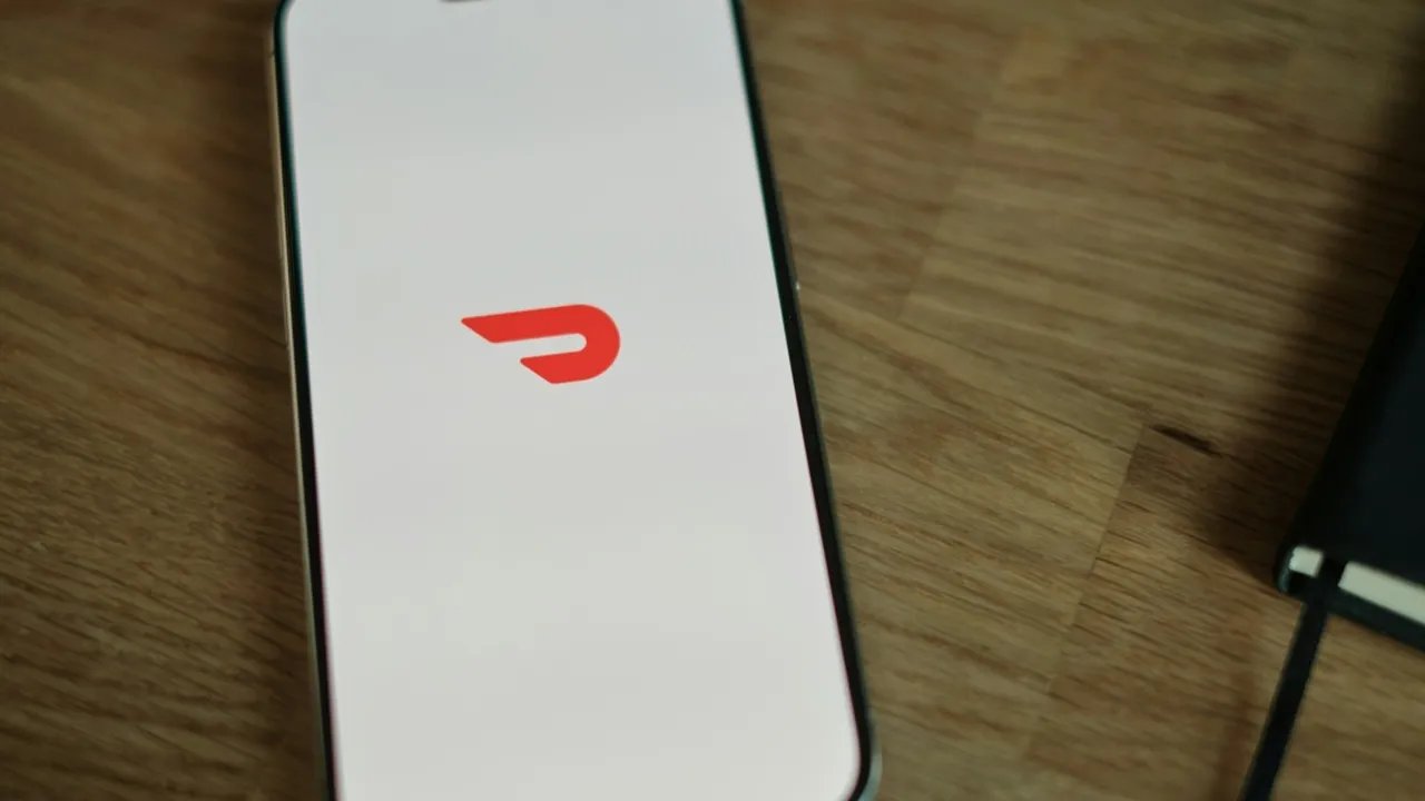 Panduan Lengkap dan Praktis Cara Pakai eSIM di iPhone