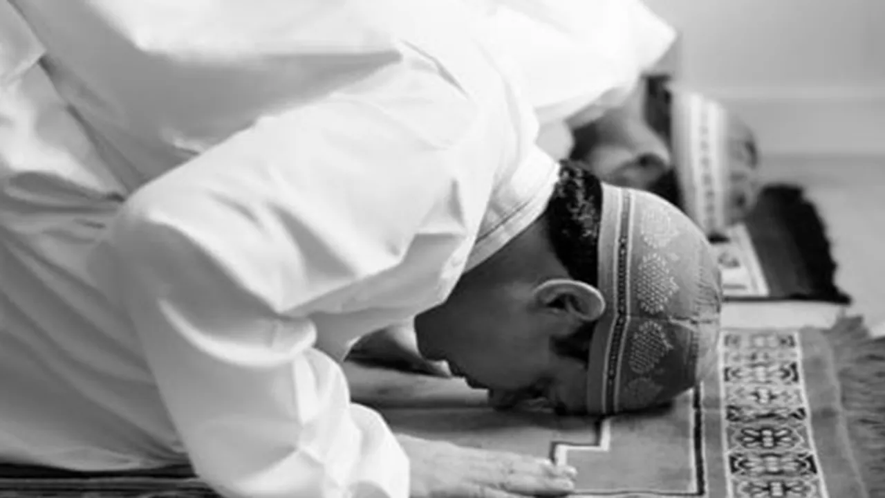 Panduan Tata Cara Sholat Idul Fitri di Rumah Saat Pandemi Corona Covid-19