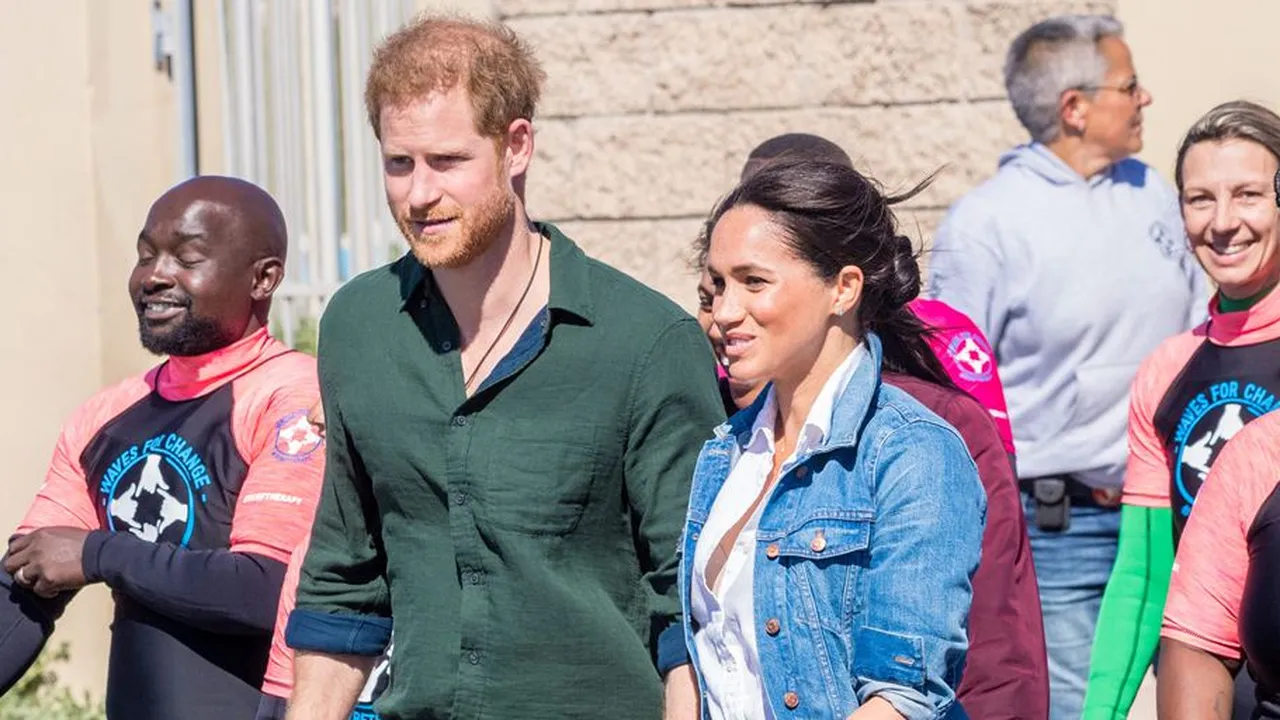 Pangeran Harry Bakalan Ajak Meghan Markle dan Archie Menetap di Afrika? Pangeran Harry Bakalan Ajak Meghan Markle dan Archie Menetap di Afrika?