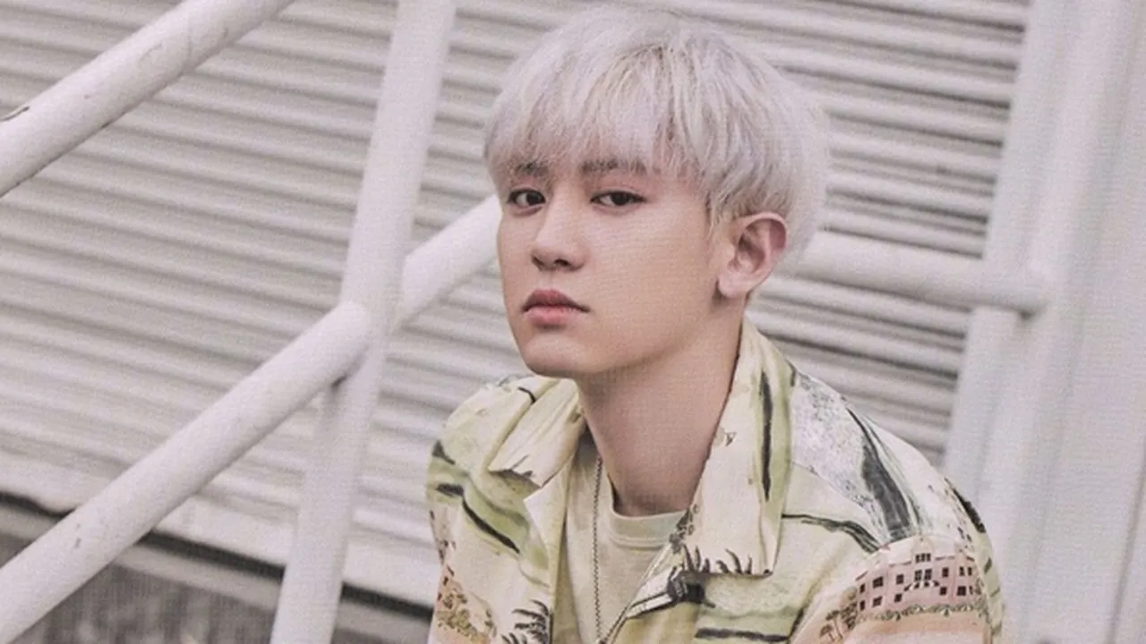 'Pangeran Matahari' Chanyeol EXO Pamer Punggung & Dada Bidang di Pemotretan