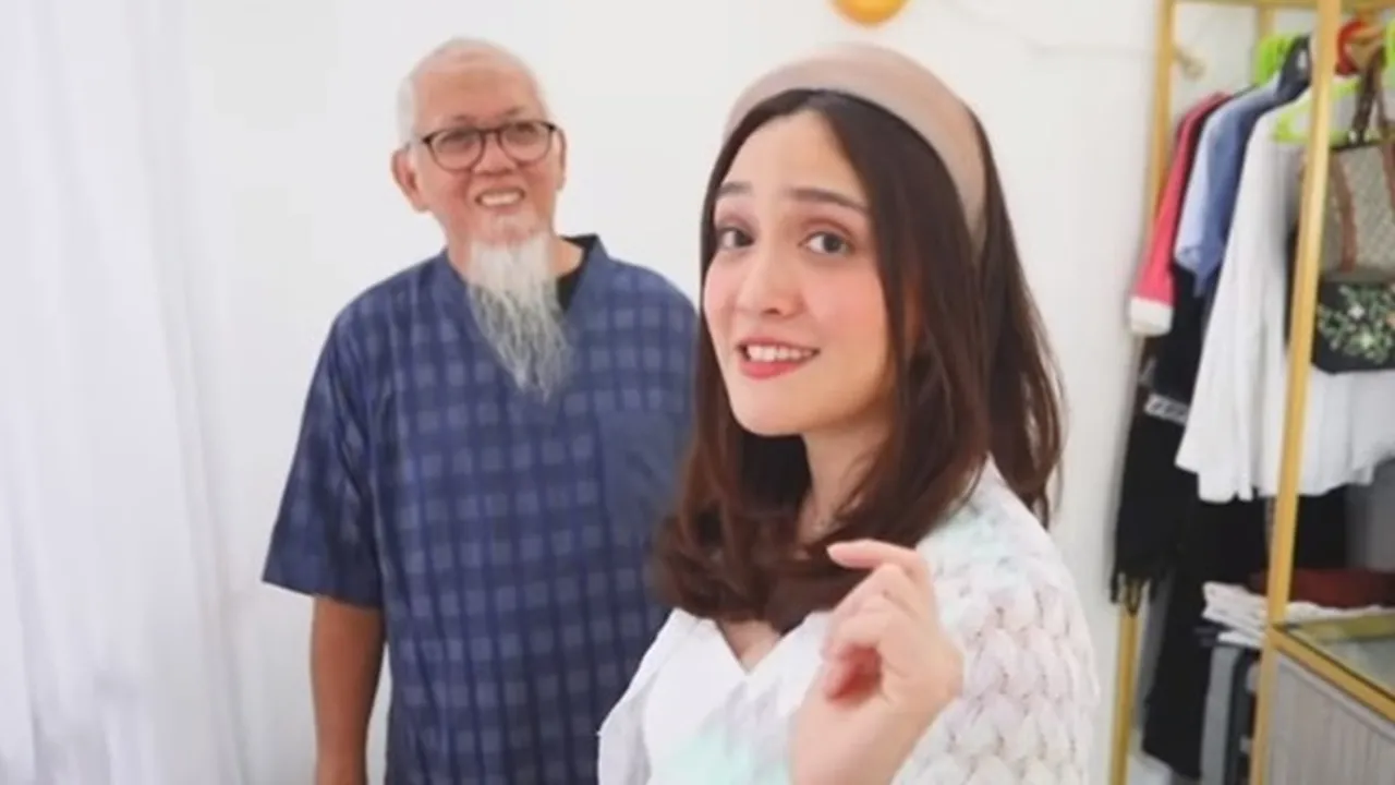 Papa Ungkap Shandy Aulia Masih Berdarah Bangsawan