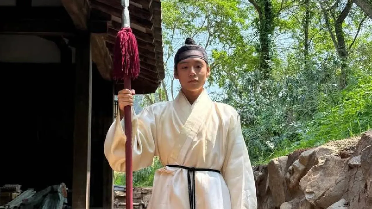 Park Ji Hoon Ucapkan Terima Kasih Usai THE KING'S WARDEN Raih 9 Juta Penonton