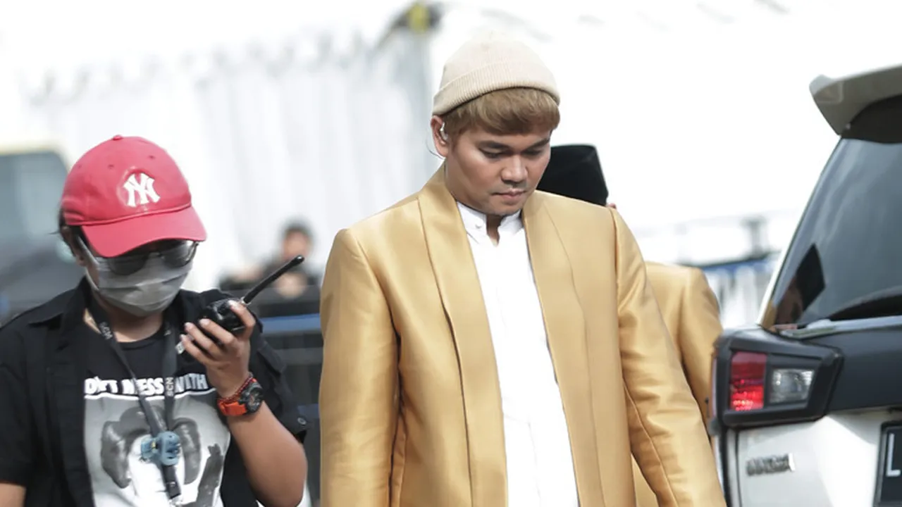 Pasca Operasi Pertama, Sang Adik Sebut Kondisi Indra Bekti Stabil