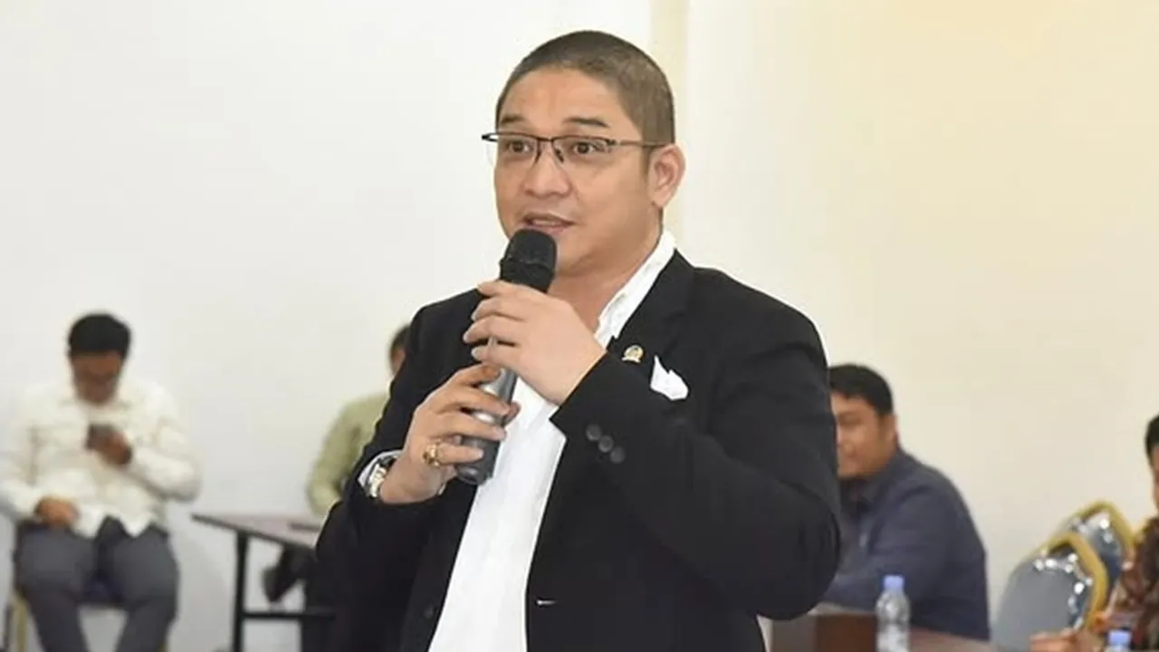 Pasha Ungu Tak Ikut Joget Bareng Anggota DPR Lain, Pilih Diam