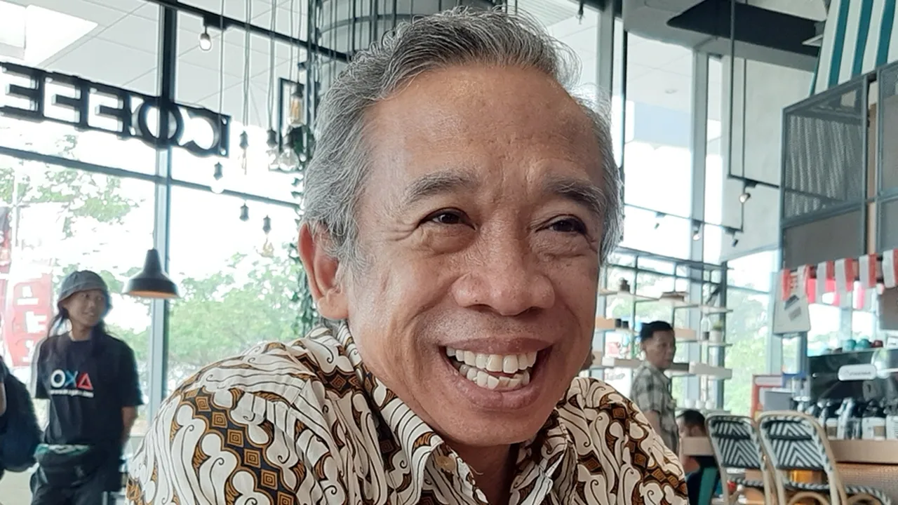 Pelawak Qomar Tersandung Kasus Pemalsuan SKL, Begini Kronologinya Pelawak Qomar Tersandung Kasus Pemalsuan SKL, Begini Kronologinya