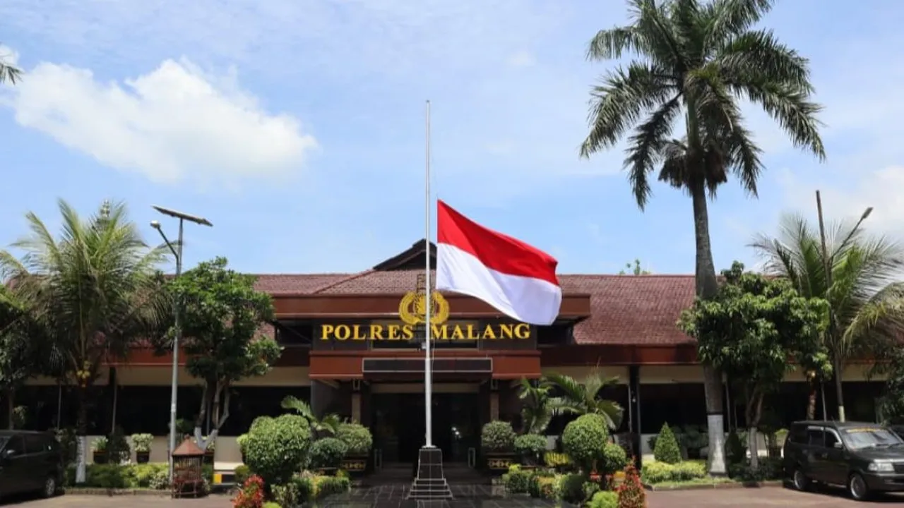 Pemkot Malang Terapkan Pakaian Hitam di Peringatan 40 Hari Tragedi Kanjuruhan