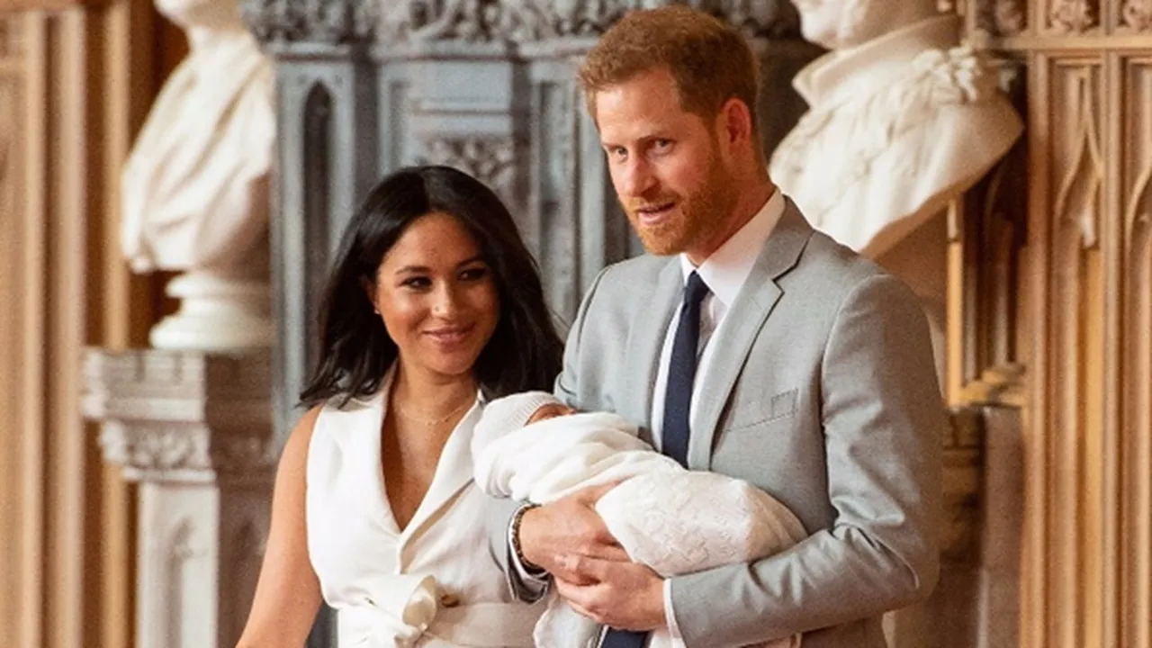 Penampilan Perdana Meghan Markle di Sela-Sela Cuti Melahirkan