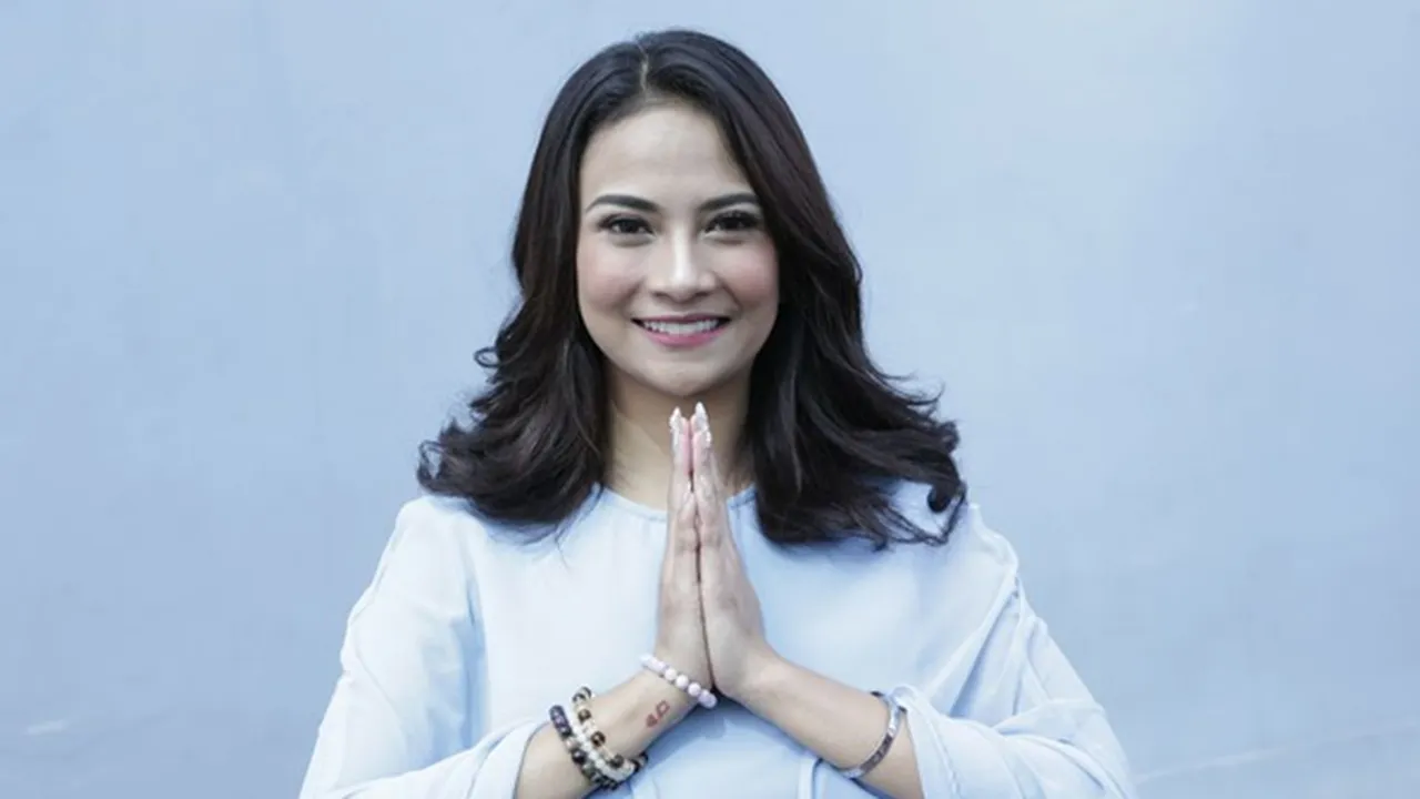 Penampilan Vanessa Angel dengan Baju Tahanan, Berubah Drastis!