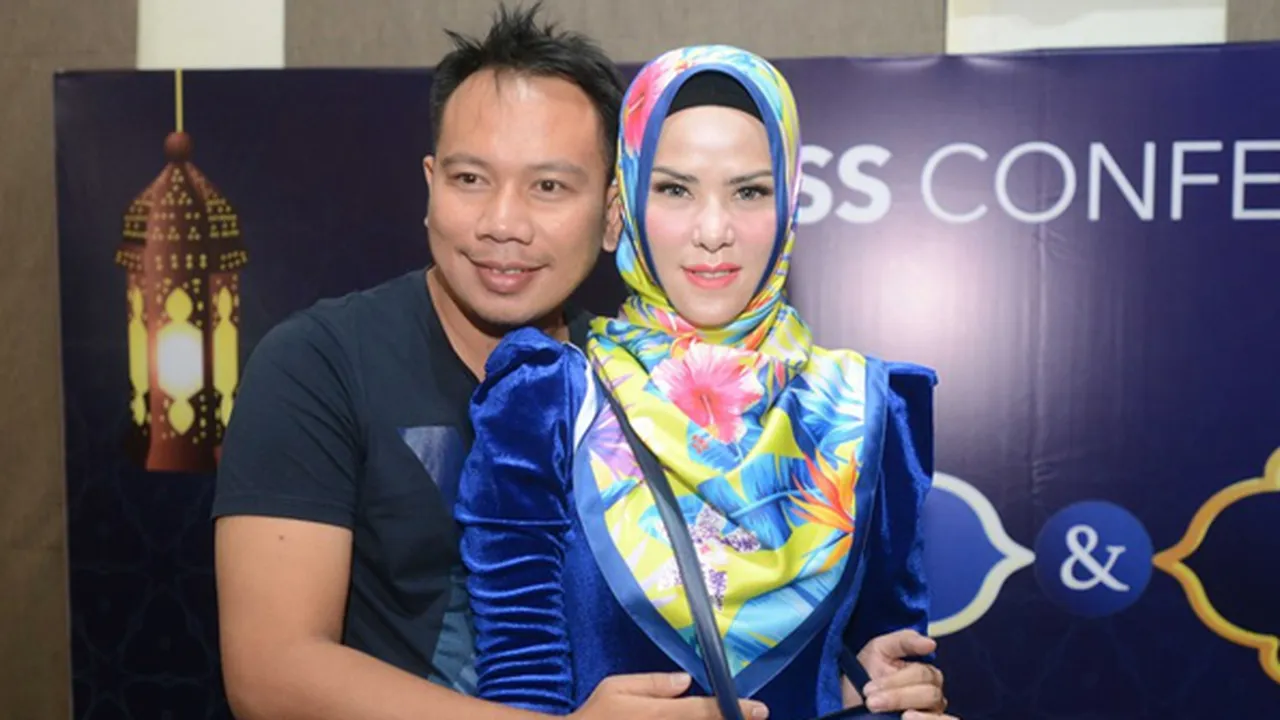 Pengacara Bantah Angel Lelga Sudah Jadi Tersangka Kasus Perzinahan Pengacara Bantah Angel Lelga Sudah Jadi Tersangka Kasus Perzinahan